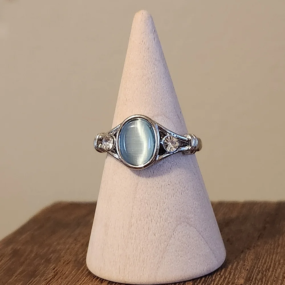 SILVER PLATED RING SZ 9, NWOT - Picture 1 of 3